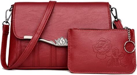 Borse da donna firmate: pochette, borse a tracolla e .